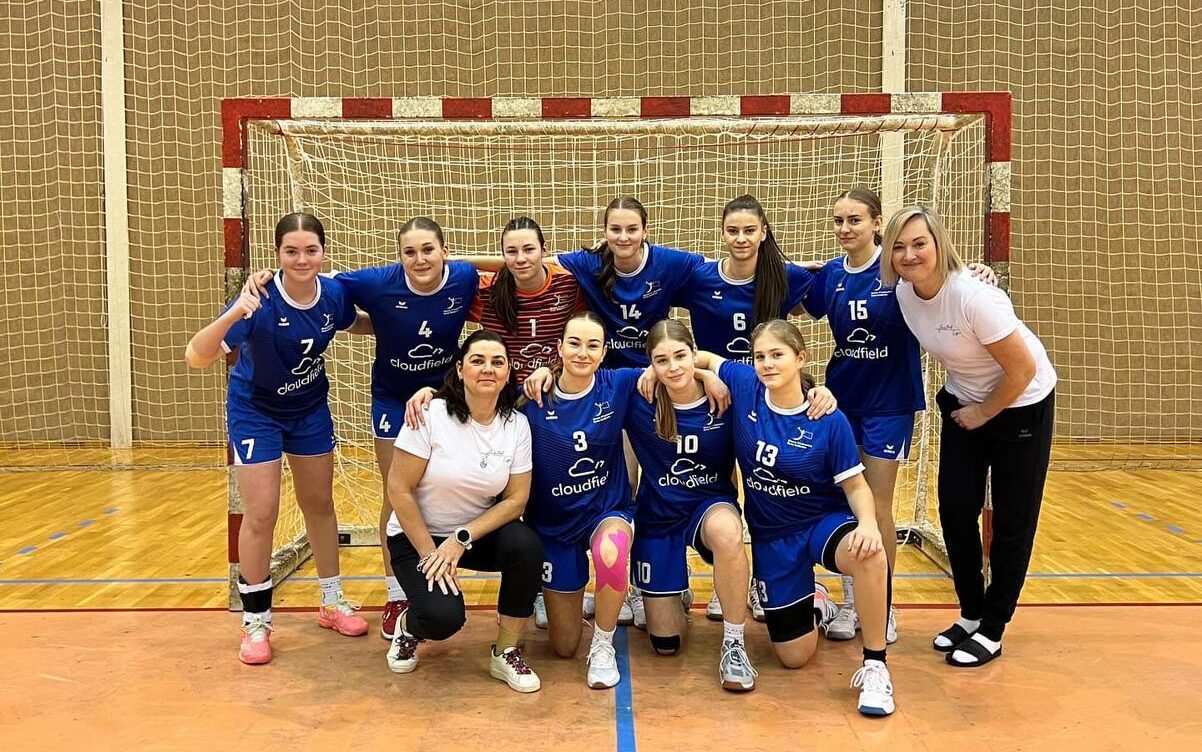 Dorostenky proti Mostu